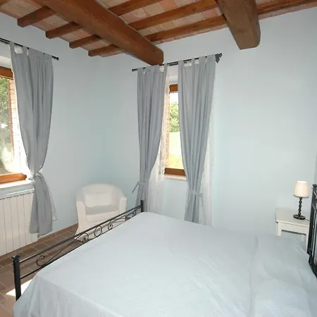 Stazione Ponte Rio Sleeps 10 Pool Wifi * Chioano